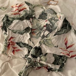 Boutique tie top never worn